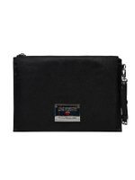 กระเป๋าคล้องแขน THE TRAVEL POUCH BLACK/BLACK