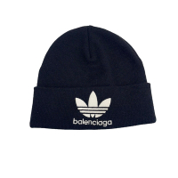 BALENCIAGA X ADIDAS 巴黎世家聯名阿迪達三葉草LOGO經典黑色針織毛帽/冷帽