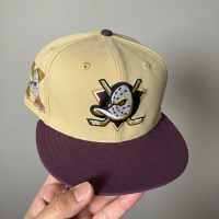 ASL Topi Baseball Bordir Mighty Ducks Size 712 Bahan Polyester Warna Krem Ungu dan Under Visor Hijau