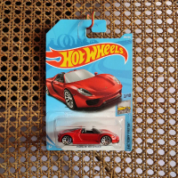 hotwheels hw porsche 918 spyder spider merah red  mulus silahkancekdifotohaan