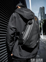 機能斜挎包男士包包新款時尚大容量單肩包摩托車背包胸包 樂樂百貨