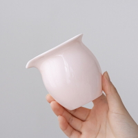 羊脂玉粉色白瓷公道杯大容量陶瓷功夫茶具分茶器日式茶海單個公杯