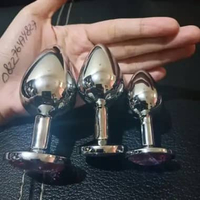 But plug bahan stainless isi 3 ukuran ANTI KARAT