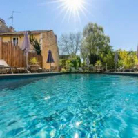 住宿 La Villa du 15 - Chambres indépendantes & autonomes du restaurant La Maison - clim et piscine cha