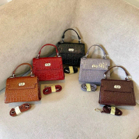 Emilia mini bag by elly gallery (tidak bisa diisi hp besar)
