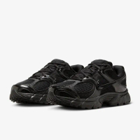 【NIKE 耐吉】休閒鞋 女鞋 運動鞋 W NIKE V5 RNR 黑 HQ7901001