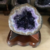 天然 烏拉圭🇺🇾5A財寶袋圓洞型 紫晶洞 紫水晶洞 🔮 靠山 天然聚寶甕 😘系列 5.8kg 編號:496