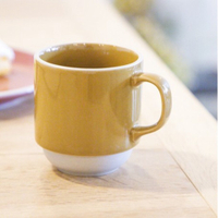 日本製 法式經典馬克杯 兩色可選 土黃 / 藍色 可微波 下午茶優選 咖啡杯 亮光茶杯 日本製