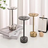 Lampu Meja LED Nirkabel Barbell – Desain Elegan Dimmable 3 Mode Cahaya dengan Baterai 2000mAh
