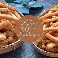 1/2 kg kue akar kelapa rasa asin gurih