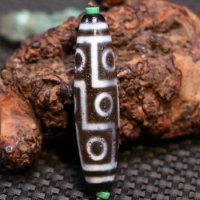 Energy Tibetan Old Oily Agate Patina 9 Eye Most Respect dZi Bead Amulet UP29A01 Talisman Treasure