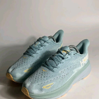 HOKA one one clifton 9 ice blue