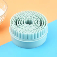 8pcs Plastic Round Cookie Cutters Light Green Wavy Pattern Cake Mould DIY Double-sided Use Dumpling Skin Cutter Dough