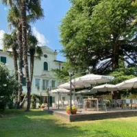 住宿 Villa Ca' Damiani Rooms & Apartments 卡內瓦