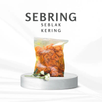 Sebring (seblak kering) makanan cemilan utama yang di baluri bumbu bawang cabai dan daun jeruk nipis