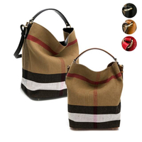 【BURBERRY 巴寶莉】經典格紋棉麻 水桶包(多色選)