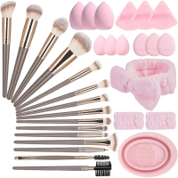 Bộ 31 cọ trang điểm kết hợp màu vàng champagne, kèm bát rửa và bông mút trang điểm (beauty blender),