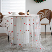 ผ้าปูโต๊ะพื้นหลังการถ่ายภาพดอกไม้ปักสีสันสดใสผ้าปูโต๊ะสีขาว