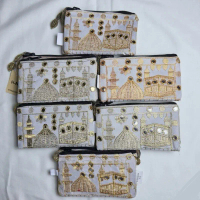 1 Lusin/12 Pcs Dompet Mekah Madinah Putih mini Elegan 15x8 cm – Souvenir Haji Umrah Cantik & Berkah 
