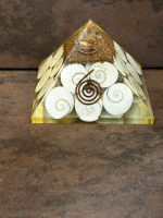 Orgonite Gomati Chakra Pyramid