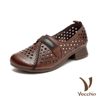 【Vecchio】真皮跟鞋 縷空跟鞋 低跟跟鞋/真皮頭層牛皮縷空愛心圖樣舒適圓頭低跟鞋(咖)
