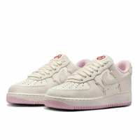 【NIKE 耐吉】NIKE AIR FORCE 107 LX AF1 情人節限定 奶油色 櫻花粉 麂皮 愛心 女鞋 粉白 愛心 HV5992-111