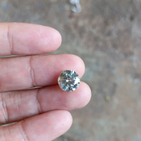 Moissanite 4 carat dengan Memo GRA - Batu Permata