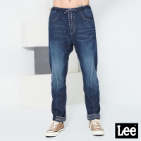 Lee 男款 鬆緊帶3D立體剪裁中腰牛仔褲 中藍洗水