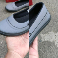 SEPATU SLIP ON WANITA - Nk List Abu Hitam