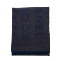 【CHANEL 香奈兒】經典大CC LOGO羊絨圍巾(藍色/灰色)