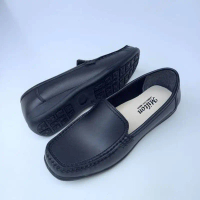 Sepatu Pantofel Flatshoes Wanita Milton Hitam