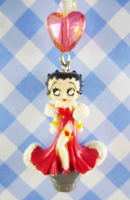 【震撼精品百貨】Betty Boop_貝蒂~手機吊飾-禮服(愛心珠)