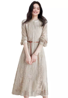 Sunnydaysweety 2025夏季新款刺繡桑蠶絲連衣裙氣質女裝真絲裙CA072412