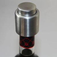1PC New Bottle Stopper Stainless Steel Red Wine Stopper Vacuum Sealed Red Wine Bottle Spout Liquor Flow Stopper Pour Cap OK 0373