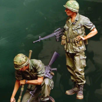 1/35 Scale Garage Kit Resin Figure Model Kits WWII Us Army Mine Detector Team 2 Figures Unassambled and Unpainted Miniature C492