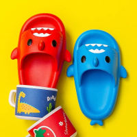 【bebehome】可愛鯊魚造型室內防滑兒童拖鞋(防滑拖鞋 室內靜音拖鞋 防水拖 浴室拖鞋 室內防滑拖鞋)