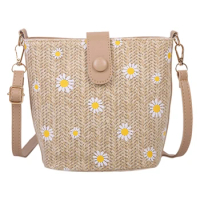 Small Daisy Straw Woven Women's Messenger Bag Fashion Chain Bucket Bag Bohemian Handbag Schoolgirl Bag Khaki