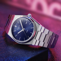 【TISSOT 天梭】PRX 系列 70年代復刻石英錶-銀x藍/40mm 送行動電源 畢業禮物(T1374101104100)