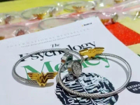 Gelang Kesehatan MCI Wonder Woman Bangle (WWB) Elegan Bracelets