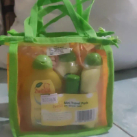 Paket Mini Travel Zwitsal untuk Bayi dan Bedak