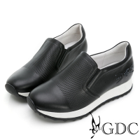 GDC-軟Q底真皮沖孔運動風簡約舒適休閒鞋-黑色