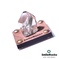 【SmileRocks 石麥】巴西茶黃晶彩虹光隨形冰塊 2.9x2.2x3.8cm(招財水晶 附SmilePad 6x6 底板)