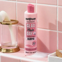 ￼Soap & Glory Glad Hair Day Moisturising Shampoo 300Ml โซพ แอนด์ กลอรี่ แกลด แฮร์ เดย์ มอยส์เจอไรซิ่