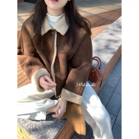 (Giao hàng trong vòng 2~3 ngày) Áo khoác da lộn dáng lỡ trần lông cừu phong cách vintage Hàn Quốc 24