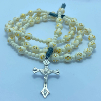 Kalung Rosario Katolik Manik Putih Corak Salib Emas