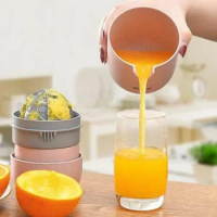 Manual Juicer Citrus Orange Lemon Mini Juice Cup Hand Rotation Press Juicer Portable Fruit Squeezer Juicing Machine Kitchen Tool