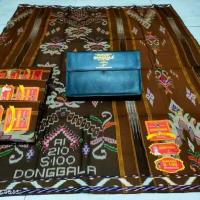 Donggala Sarung Donggala AI 210 S-100 dengan Dompet Biru dan Kemasan S-100