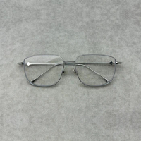 Japanese Titanium Glasses Frame Luxury Designer Photochromic Eyeglasses for Women and Men 2024 Trend Square Reading Eyewear y2k