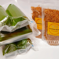 Uli ketan / jadah 1,5 Kg & serundeng kelapa asli 150 Gram.