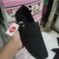 sepatu slip on wakai pria dan wanita - Hitam, 39 ORIGINAL!!!